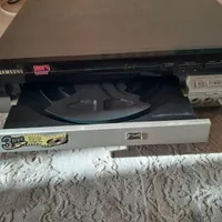 یک دستگاه سی دی خور ۳ دیسک مارک سامسونگ|پخش‌کننده DVD و ویدیو|شیراز, حر|دیوار