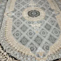 فرش نه متری لبه کار کمی سوخته
