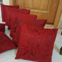 کوسن زرشکی|رختخواب، بالش، پتو|اصفهان, جلالیه|دیوار