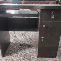 میز تحریر و میز کامپیوتر