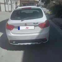 کوئیک  اتومتیک فول ۱۴۰۱|خودرو سواری و وانت|مشهد, هفده شهریور|دیوار