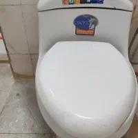 توالت فرنگی در حد نو