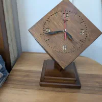 آباژور ساعتدار چوب راش منبت کارِ دست|چراغ خواب و آباژور|تهران, پونک|دیوار