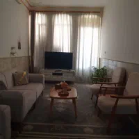 زیرزمین گلخونه ای 100 متری بر خیابون نوبهار