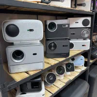 ویدئوپروژکتور پرده دیتا خانگی شارژی