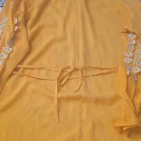 تعدادی لباس