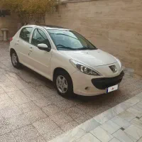 پژو 207 پاناروما