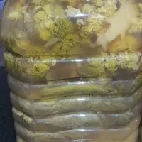 ترشی بیژ یا آنقوذه