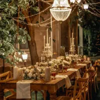 ظروف کرایه و بادکنک آرایی و گل آرایی تشریفات مجالس