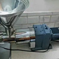 دستگاه صنعتی روغنگیری کالیبر ۸۵ (کلد پرس)|ماشینآلات صنعتی|کرمان, |دیوار