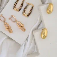 ادمین حضوری خانم طلافروشی