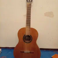 گیتآر الحمرائ مدل 1c باصدای خوب