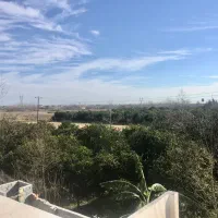 آپارتمان ویلایی به همراه ۲ مغازه