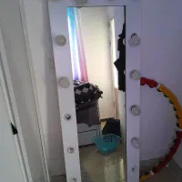 اینه لامپ دار