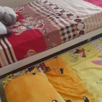 تخت یک نفره
