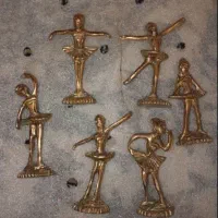 6رقصنده برنز