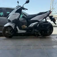 کلیک واریو ۱۶۰ هانی آب خنک