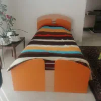 تخت و میز آرایش نوجوان همراه با تشک