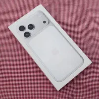 آیفون آکبند 17 promax 256 256 سفید ZAA