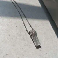 طلا سفید 200 بالای تابلو