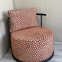 مبل تک شاه نشین