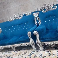 مبل ۷ نفره همراه با جلو مبلی و میز عسلی ،قیمت ۳۵۰۰