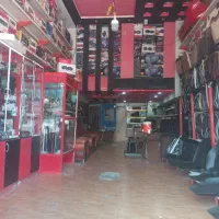 شاکرد‌مغازه‌اسپورت‌ماشین