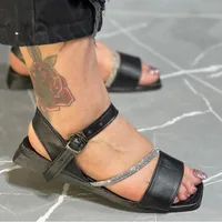 صندل لژدار و تخت نگین دار