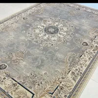 خانه‌تان را نوسازی کنید. فرش مدل روشن
