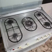 اجاق گاز فردار سفید رنگ سینجر تمیرز ۲ موتوره|اجاق گاز و لوازم برقی پخت‌وپز|مهاباد (آذربایجان غربی), |دیوار