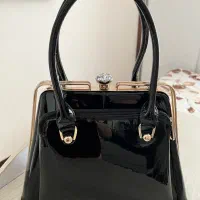 کیف زنانه ورنی|کیف، کفش، کمربند|پرند, فاز ۰|دیوار