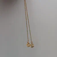 گوشواره میخی