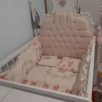 تخت کودک و نوجوان آپادانا