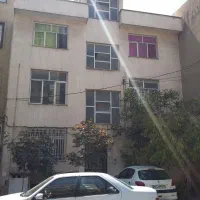 ۱۴۰ متر ویلایی سه راه خیام/ طالقانی/ ملک آباد