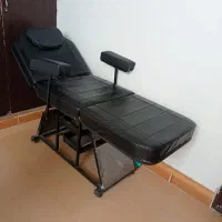 تخت ماساژ ..تاتو و مژه در حد نو