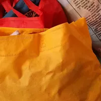 تعدادی لباس دخترانه