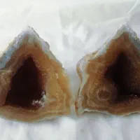 سنگ ژئود سیترین|کلکسیون اشیاء عتیقه|بستان آباد, |دیوار