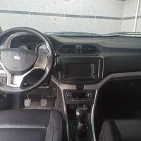 شاهین دنده ای GL بدون سانروف مدل 1403