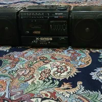 ضبط قدیمی رادیو دارد فلش خورهم هست سالم