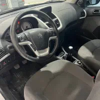 پژو ۲۰۷ پاناروما