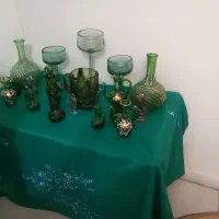 میز کلکسیون وسایل قدیمی