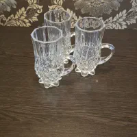 سه دست لیوان خارجی ودو دست استکان کریستا خارجی|ظروف سرو و پذیرایی|مشهد, هفت تیر (حافظ)|دیوار