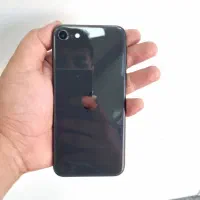 آیفون se2020 128