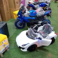 ماشین شارژی فراری سفید دو موتوره|اسباب‌‌بازی|قم, شهر قائم|دیوار