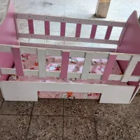 تخت وکمدبچگانه