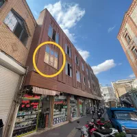 سرقفلی دفتر ۱۳ متری کوچه پاساژ کنار عالی قاپو