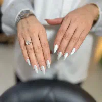 کاشت ناخن