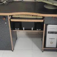 میز کامپیوتر