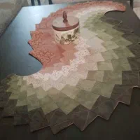 رومیزی کار دست