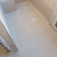 سلام خدمت دوستان عزیز هر گونه کاشی کاری در خدمتم